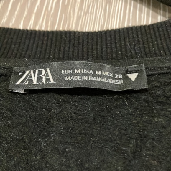 Zara Sweater - Picture 2 of 3